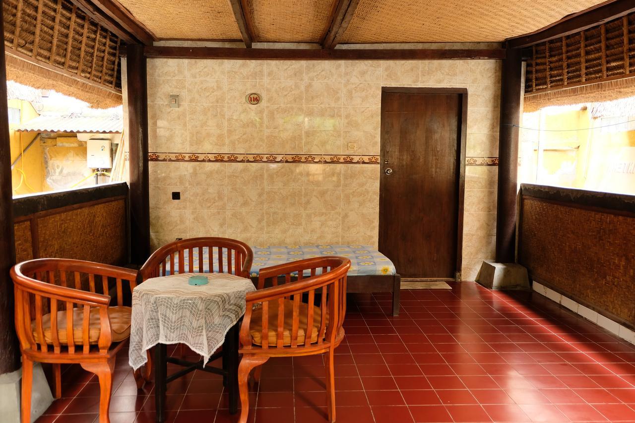 Kerti Beach Bungalow And Restaurant Padangbai  Exterior foto